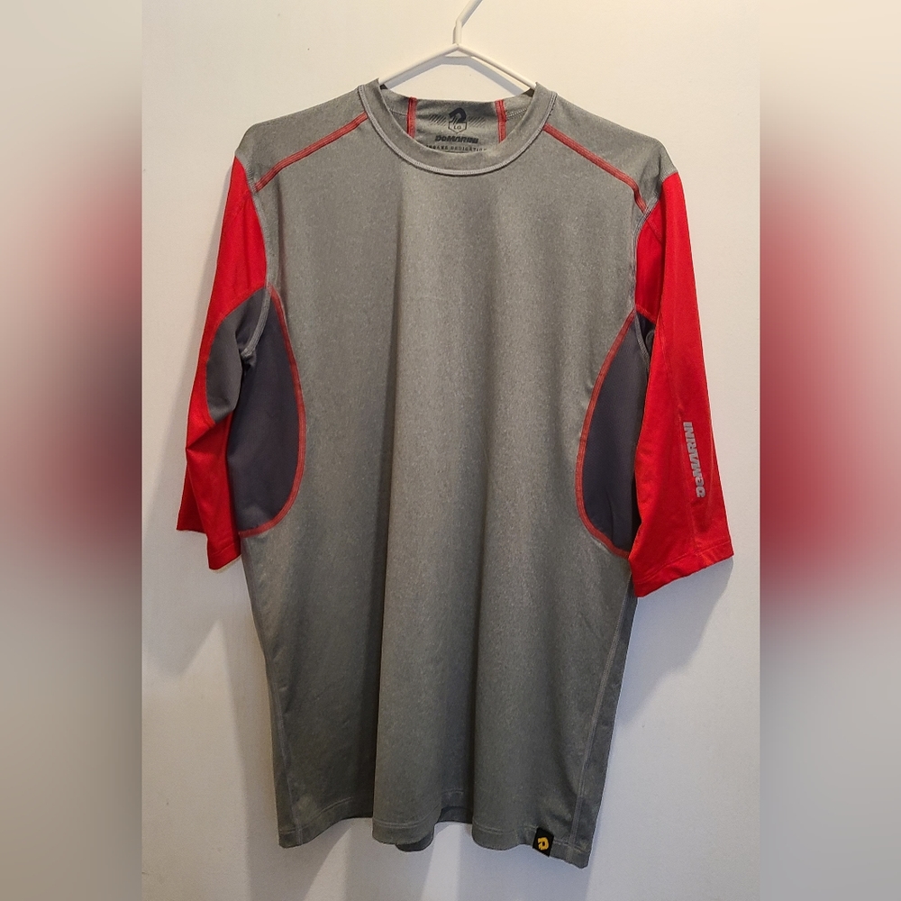 DeMarini Comotion Under Uniform Hogh Performance Elbow Length sleeves Size Large